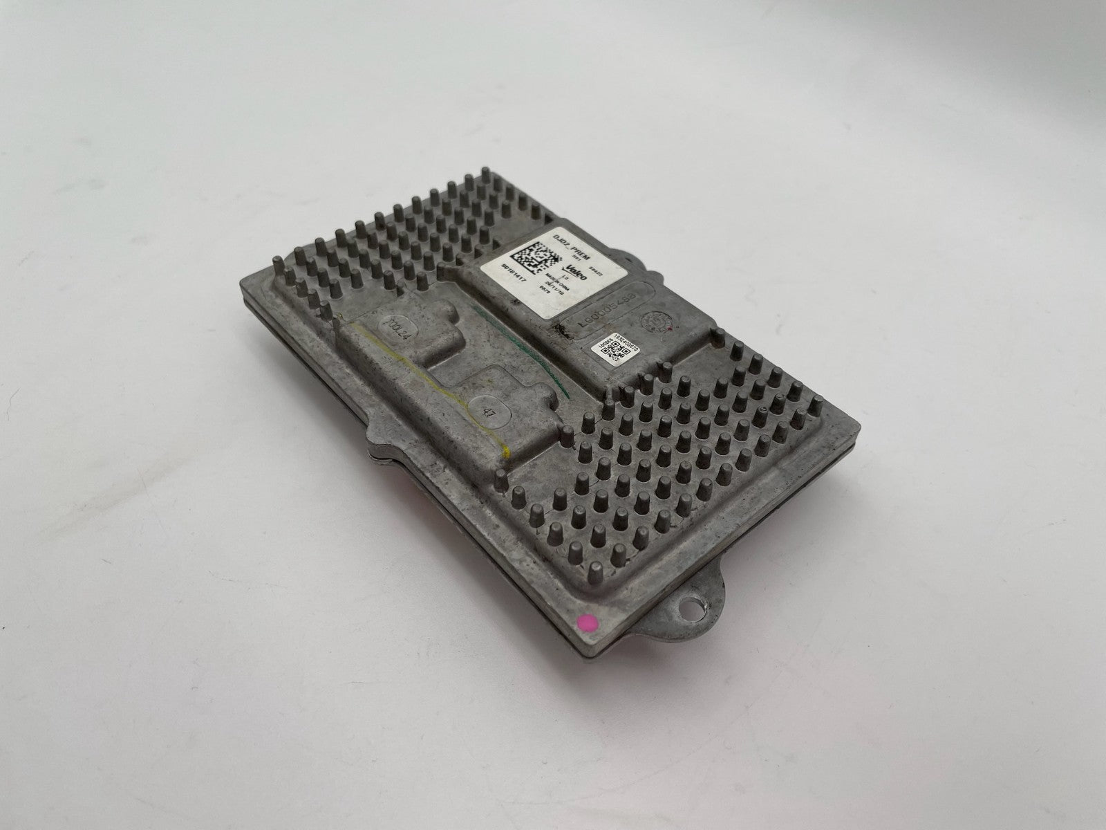 2015-2020 Cadillac Escalade Left LED Headlight Control Ballast Module 90181417
