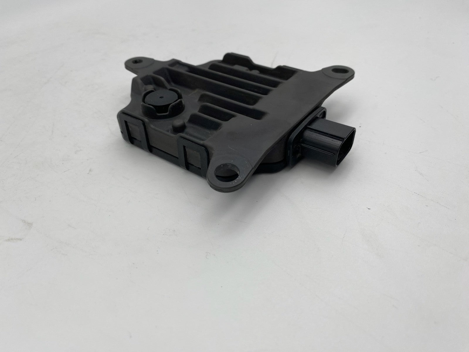 2019 2020 2021 TOYOTA AVALON REAR BLIND SPOT RADAR SENSOR MODULE OEM 88162-07020