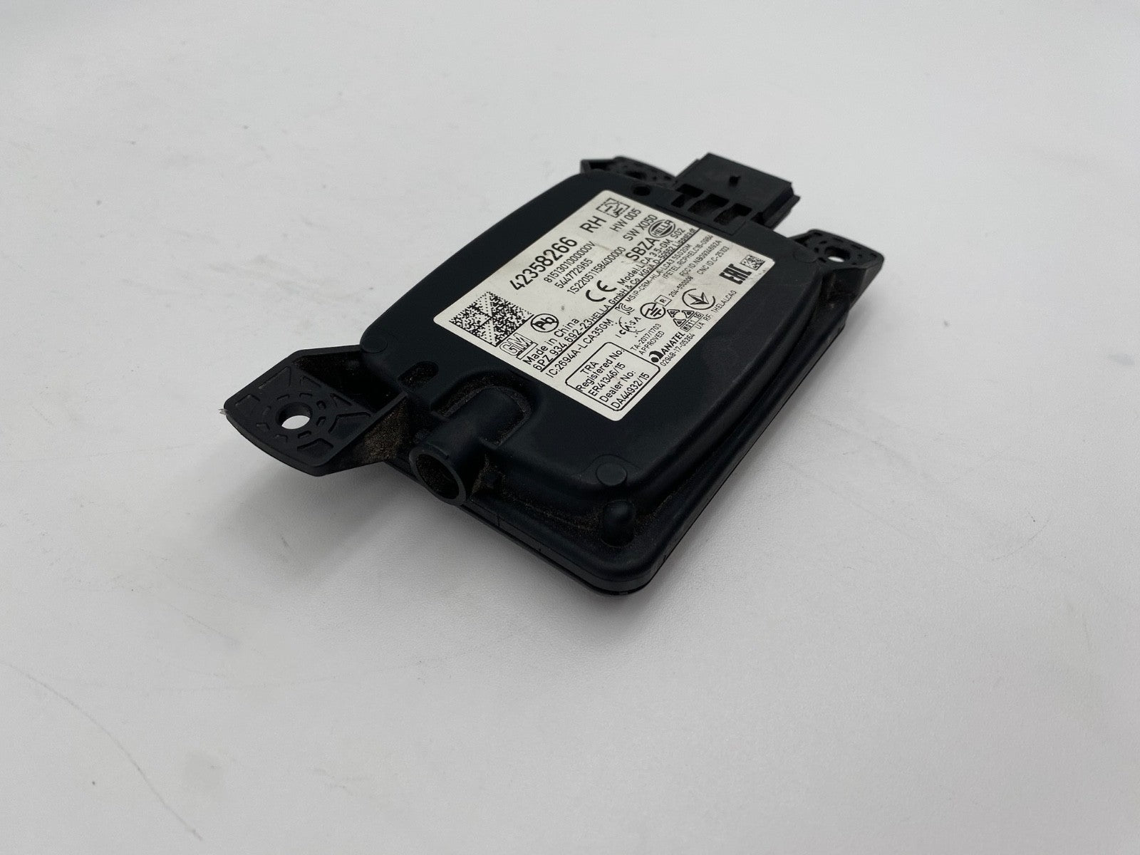 2017-2022 GM Cadillac XT5 Trax Encore RH Radar Distance Sensor Module 42358266