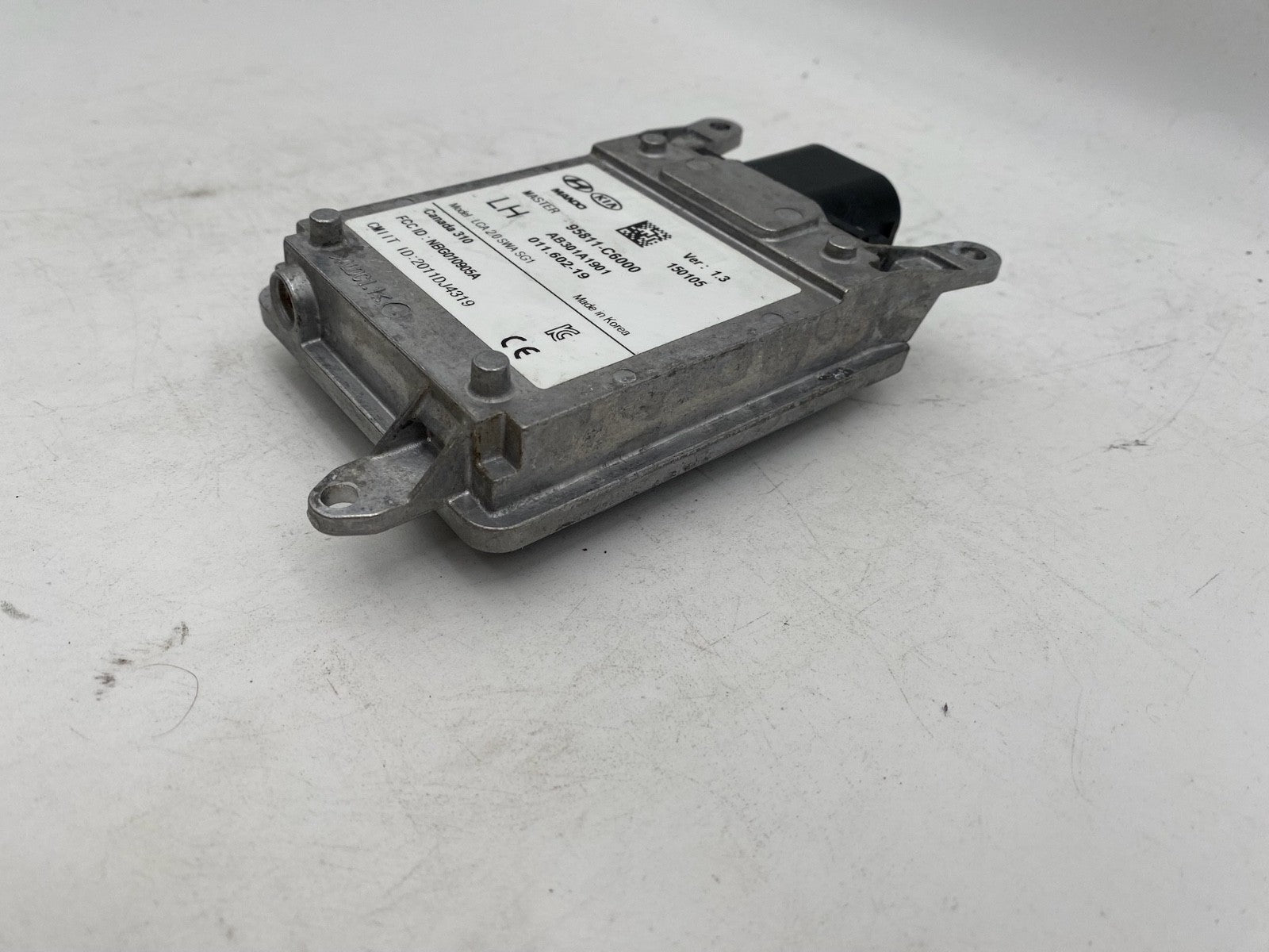 2015-2018 KIA SORENTO BLIND SPOT MONITOR SENSOR DRIVER LH MODULE OEM 95811-C6000