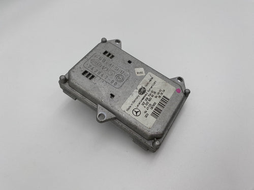 2003-06 Mercedes E-Class Xenon Headlight Ballast Control Module A 002 820 60 26