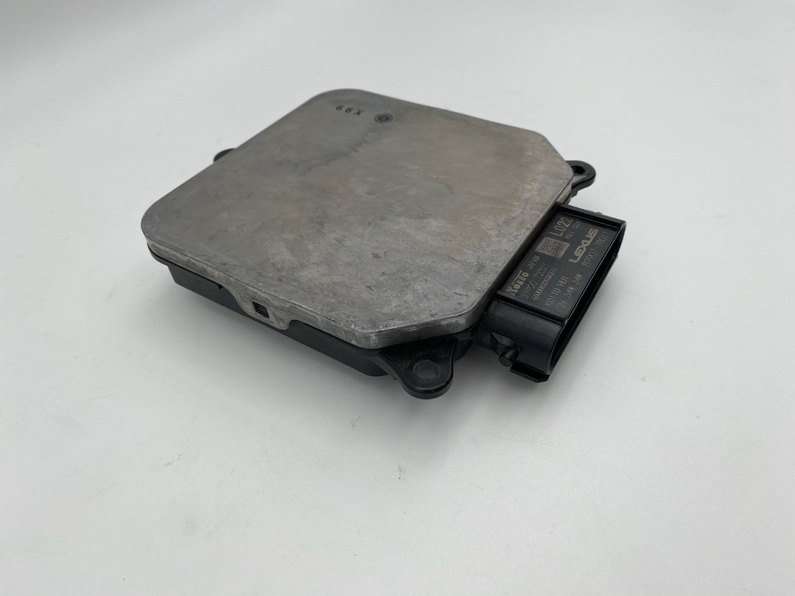 2015-2017 Lexus NX200t LED Headlight Ballast Control Module Unit LH 89907-78011