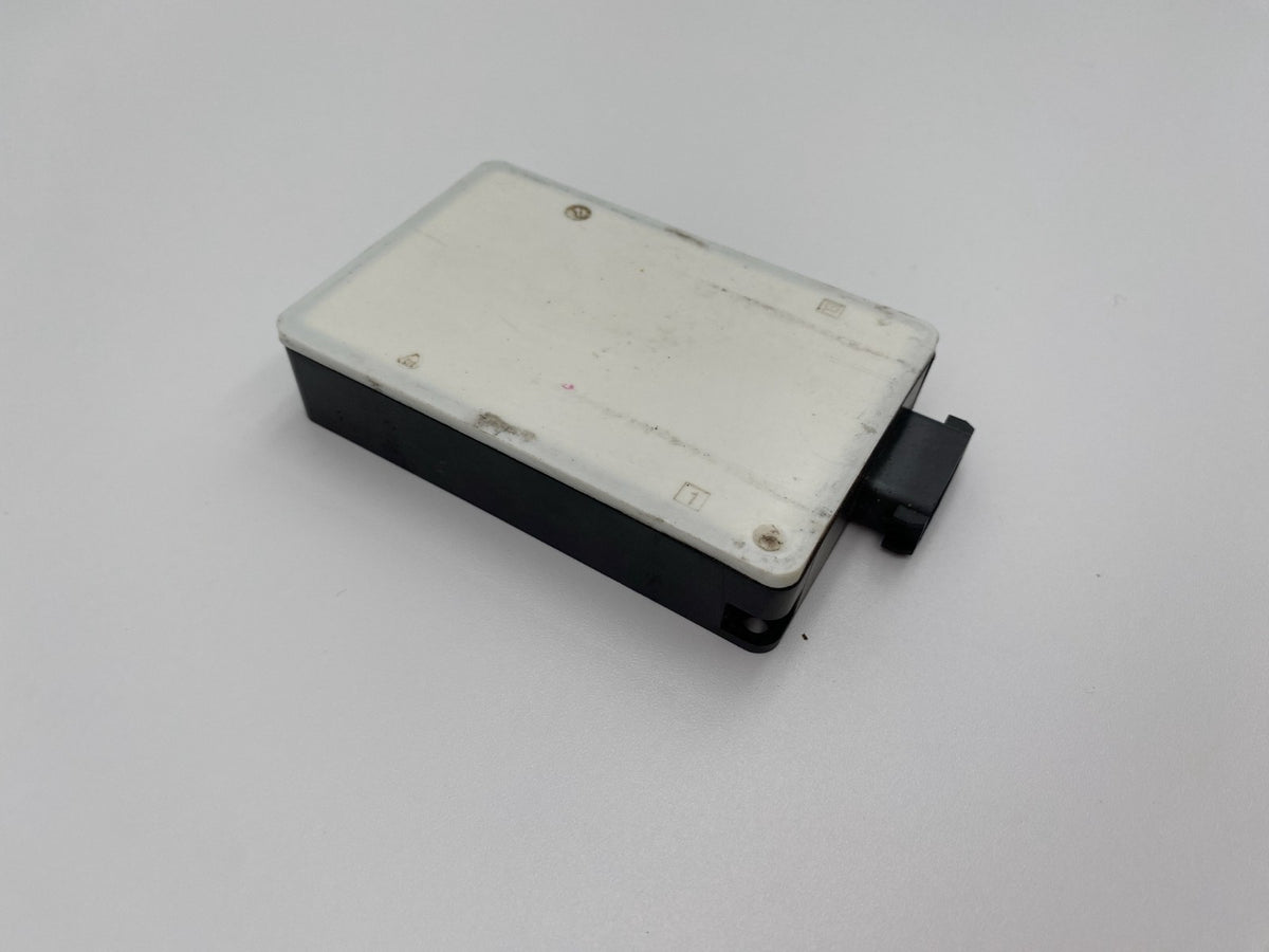 2006-2020 Mercedes CLS63 S63 S65 Rear Blind Spot Radar Sensor A 000 905 84 06