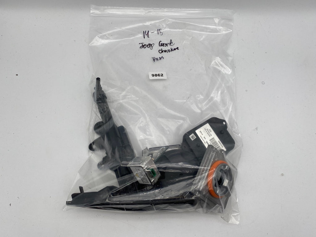 2014-20 Jeep Grand Cherokee HID Xenon RH Headlight Ballast Bulb Bracket Module