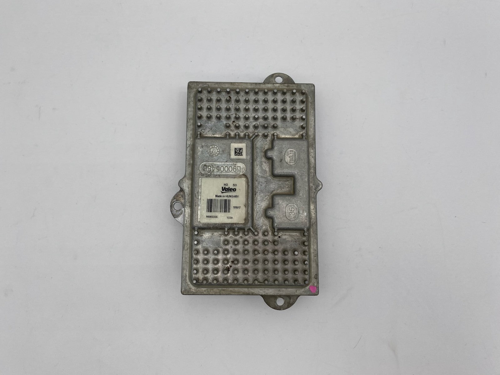 2016-2019 Chevy Silverado 1500 OEM LED Headlight Module Control Ballast 90083335