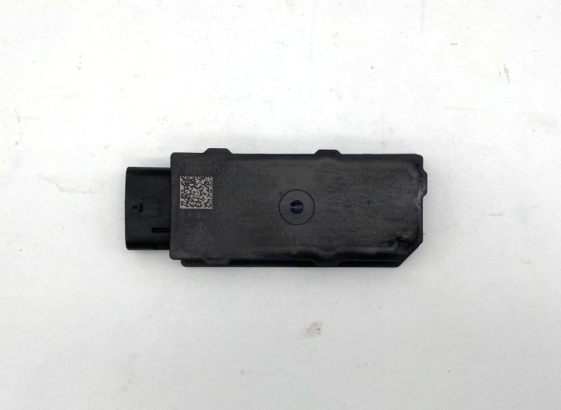 2021-2024 Volkswagen ID.4 Aerial Keyless Entry Antenna Module OEM 5WA 962 133 D