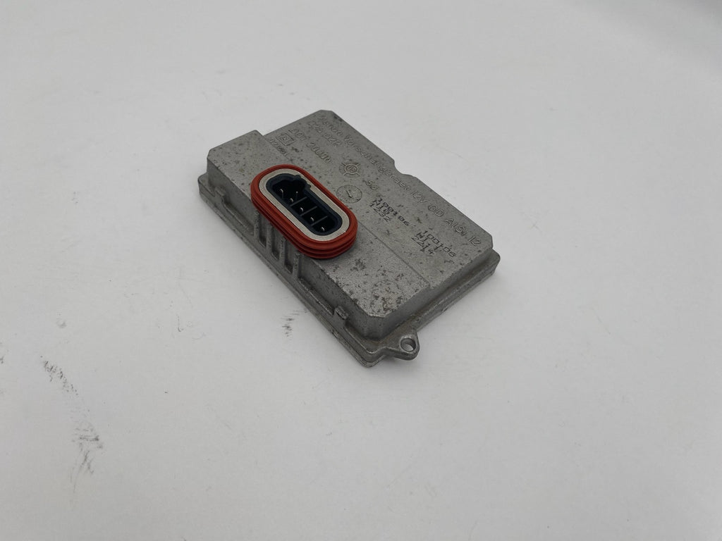2004-2005 BMW E60 E61 525i 530i 545i M5 Xenon Ballast HID Headlight Module OEM