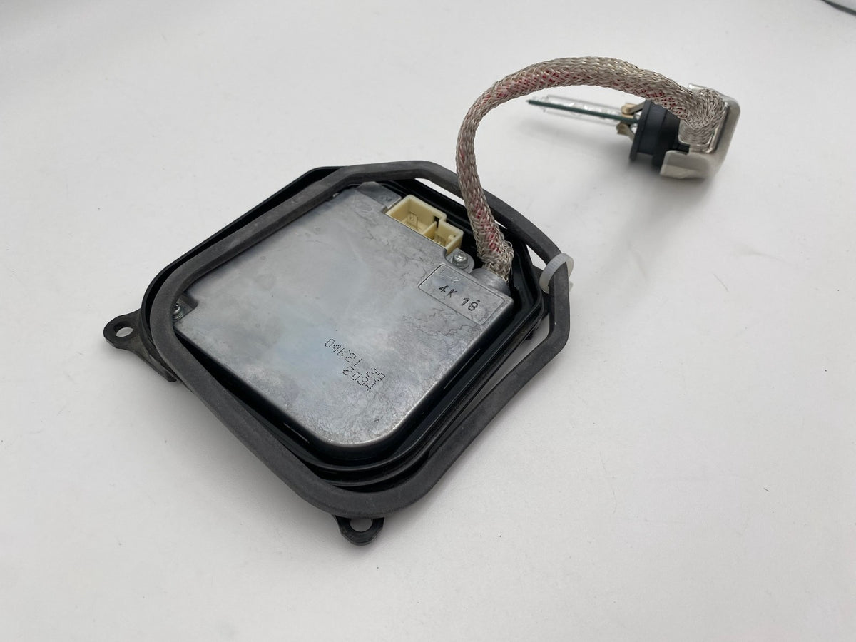 2006-2011 Lexus LS460 LS460L HID Headlight Ballast Control Module 85967-52020