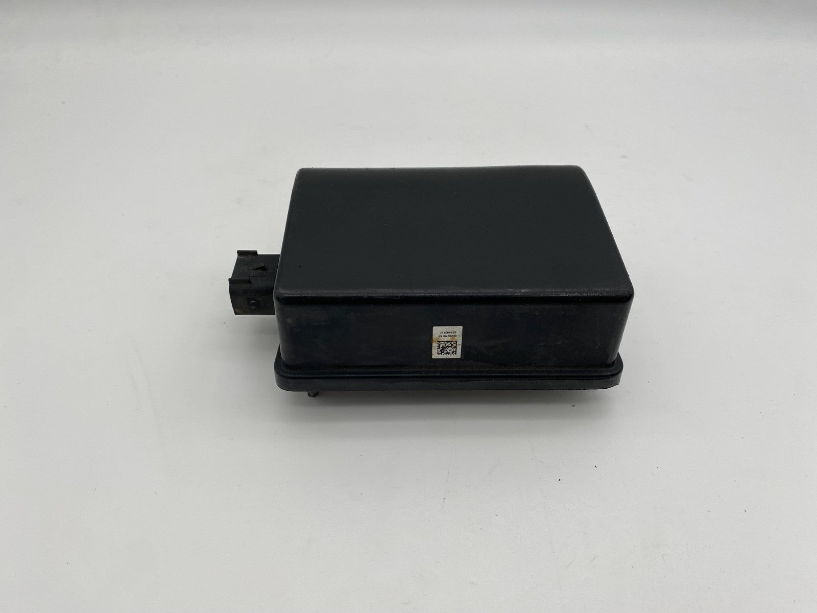 2016-18 Cadillac Escalade Front Adaptive Cruise Control Radar Sensor 84233598