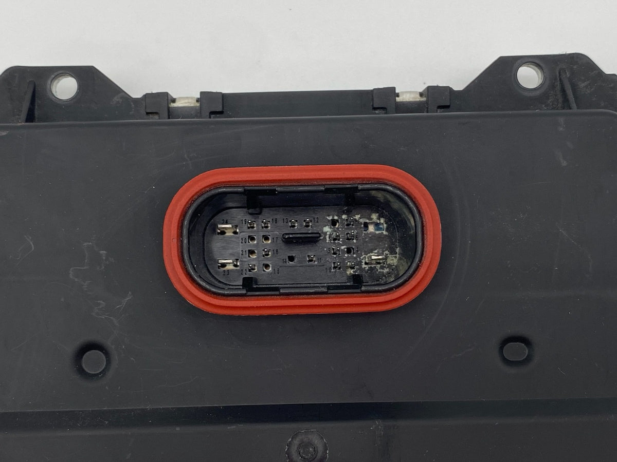 2016-20 Cadillac CT6 Jaguar XE Headlight Control Module Ballast 5DF 011.818-70AD