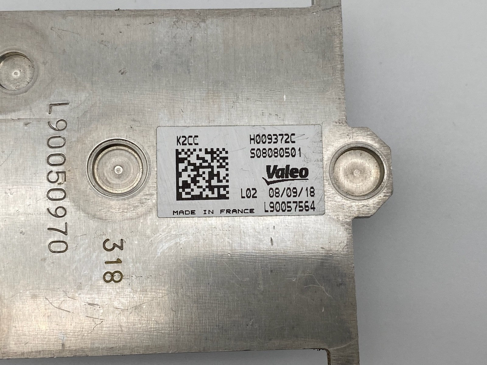2016-2018 CHEVY SILVERADO 1500 HEADLIGHT LED BALLAST CONTROL MODULE L90057564