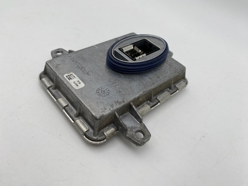 2012-2015 BMW 328i Xenon Headlight Ballast HID Module Control Unit OEM 7 296 090