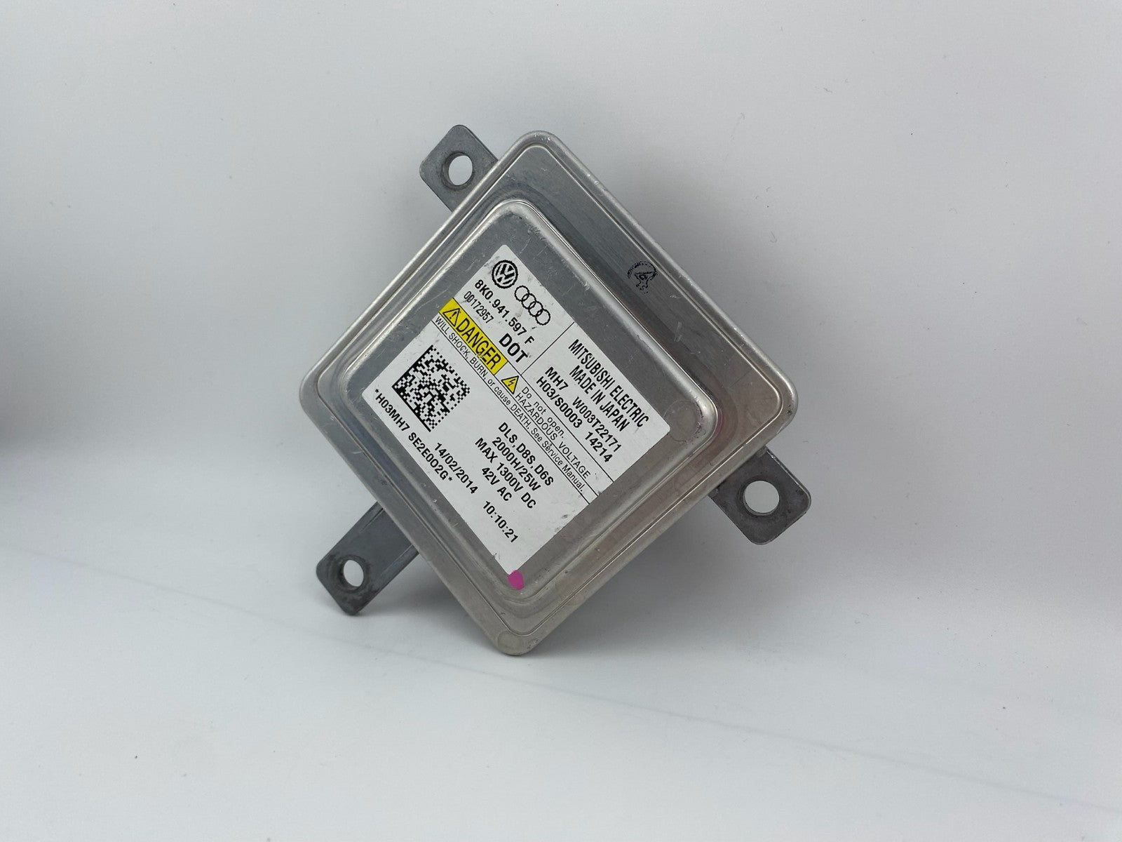 2012-2019 Volkswagen Beetle Xenon Headlight Ballast Control Module 8K0 941 597 F