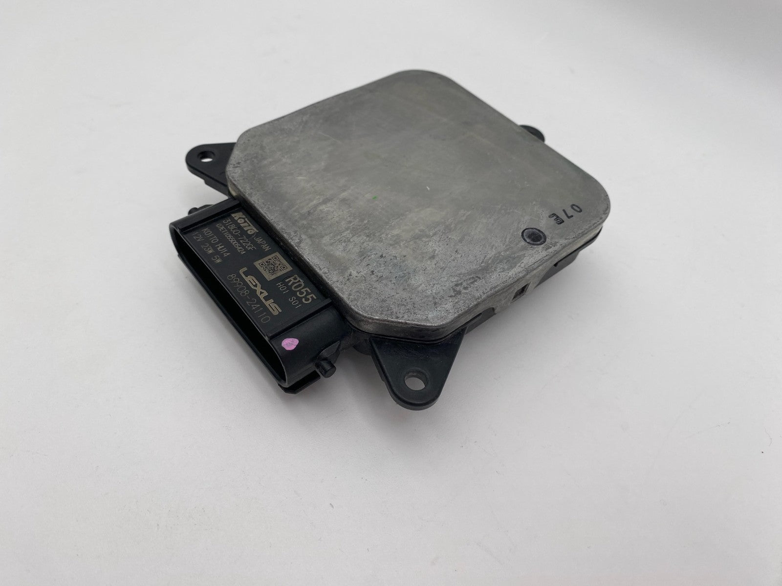 2019-2024 LEXUS RC300 RC350 Passenger LED Headlight Ballast Module 89908-24110