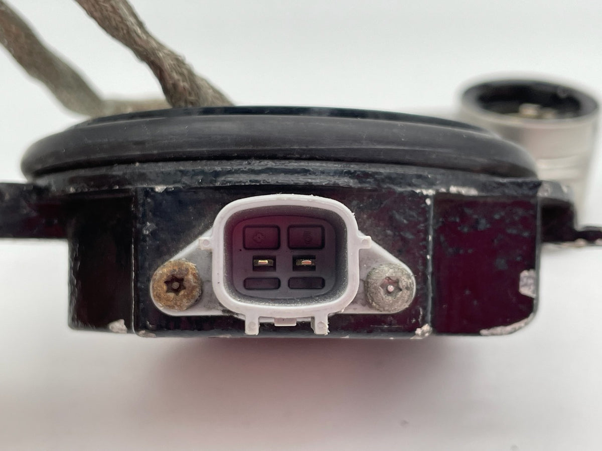 2004 2005 2006 2007 2008 2009 2010 Infiniti QX56 Xenon Headlight Ballast Module
