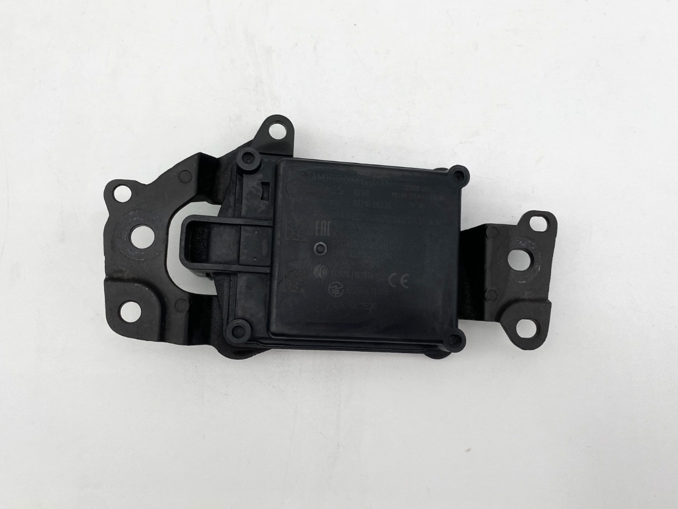 2018-2019 Toyota Camry Cruise Control Distance Sensor Radar Module 88210-06030