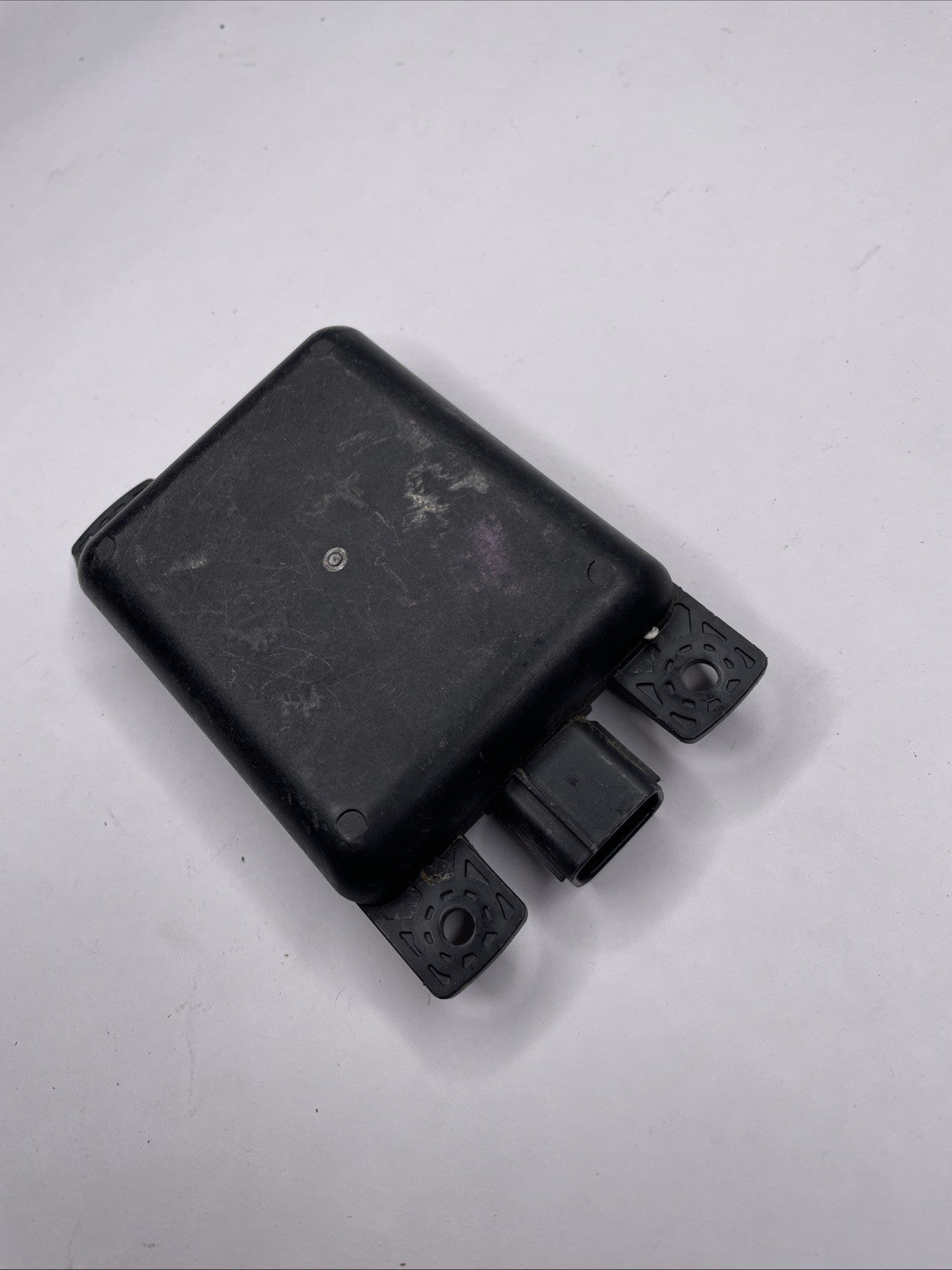 2017-2018 HYUNDAI ELANTRA RH BLIND SPOT RADAR SENSOR CONTROL MODULE 95821-F2001