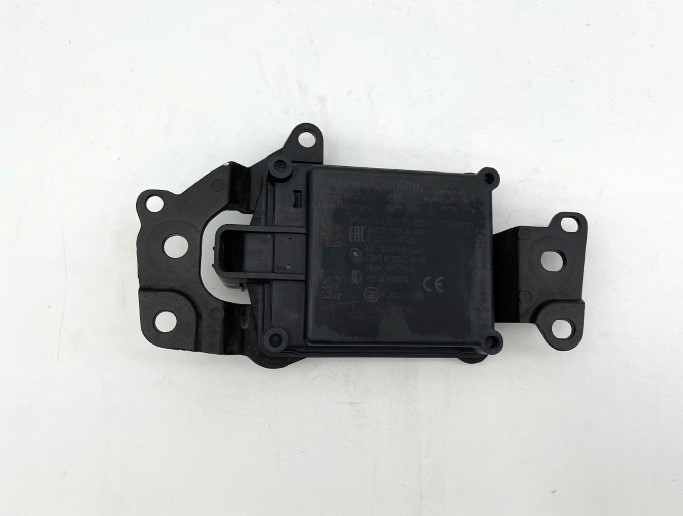 2018-19 TOYOTA CAMRY CRUISE CONTROL DISTANCE SENSOR RADAR MODULE OEM 88210-06010
