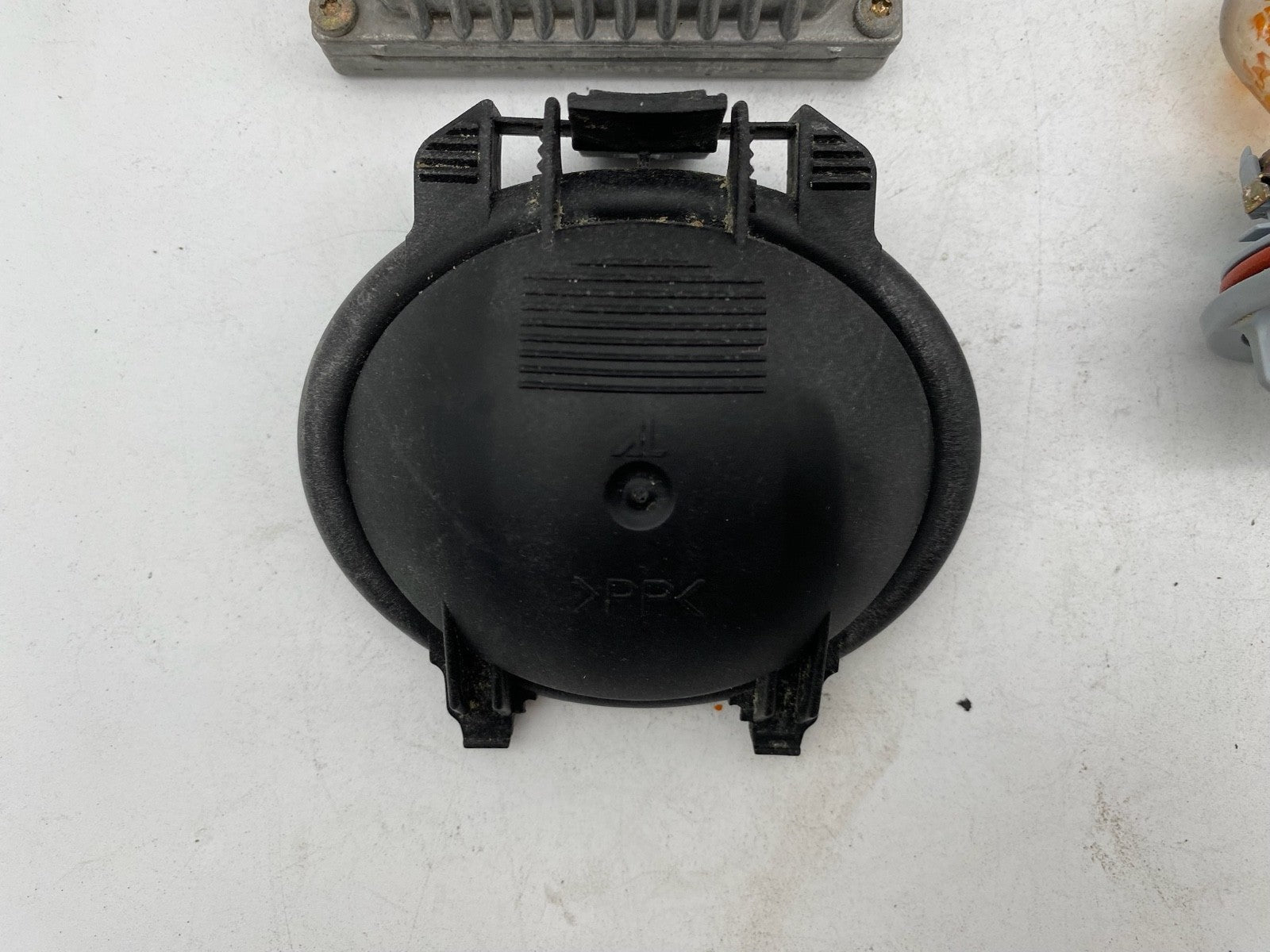 2003-2006 Mercedes W220 S430 S55 AMG HID Xenon Headlight Ballast Control Module
