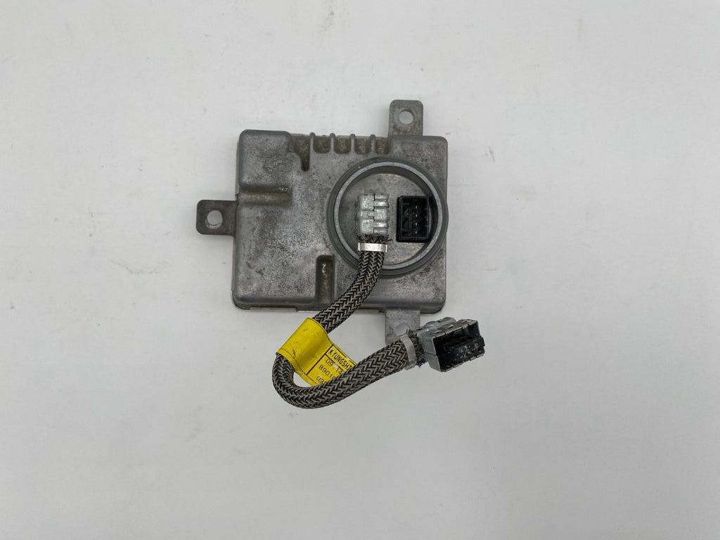 2011-2020 Chrysler 300 Xenon Ballast Computer Control Module OEM BAM92-143700