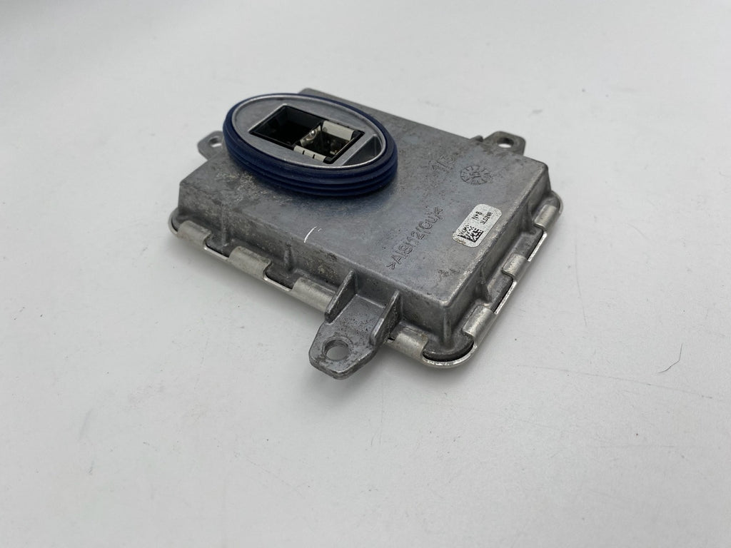 2012-2015 BMW 328i Xenon Headlight Ballast HID Module Control Unit OEM 7 296 090