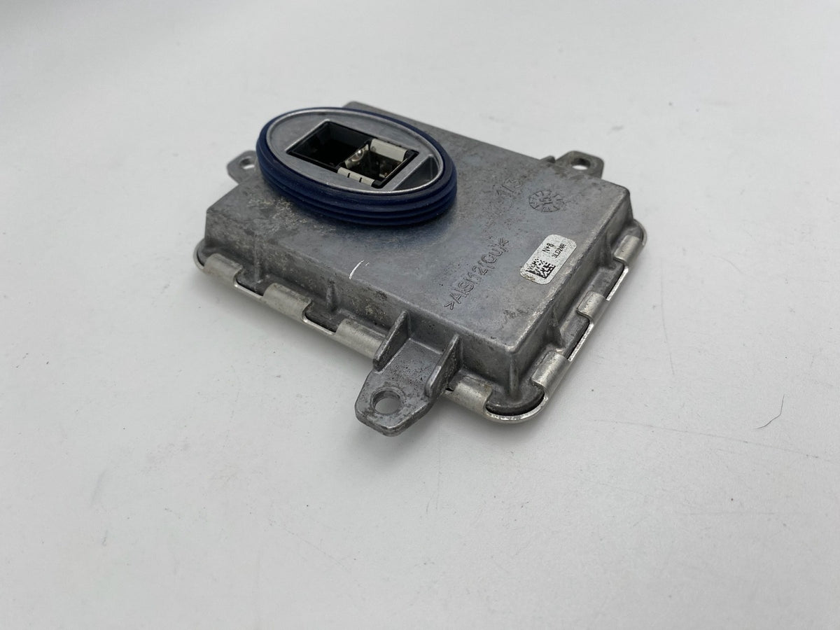 2012-2015 BMW 328i Xenon Headlight Ballast HID Module Control Unit OEM 7 296 090