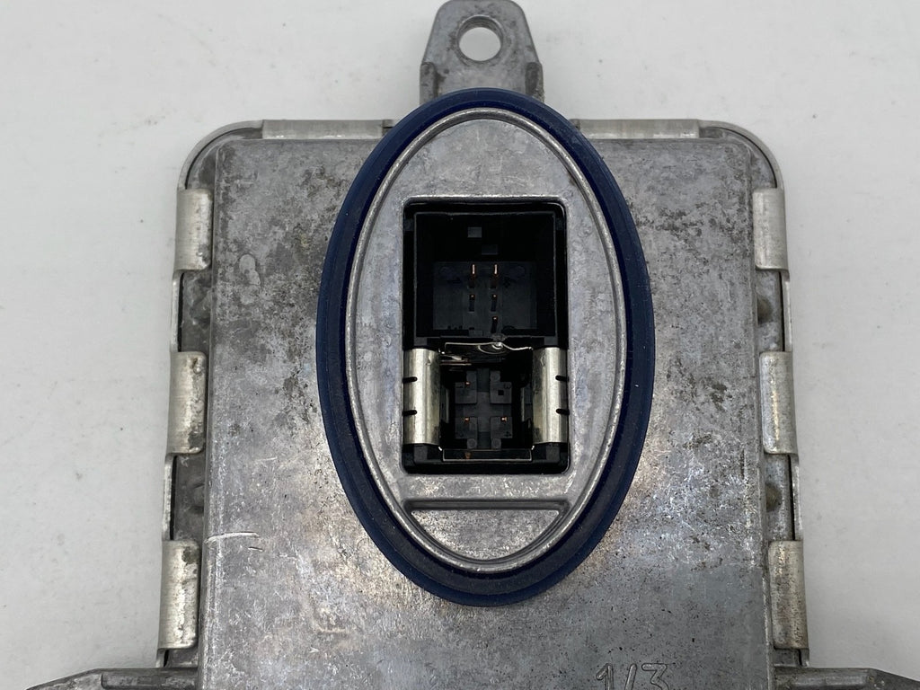 2012-2015 BMW 328i Xenon Headlight Ballast HID Module Control Unit OEM 7 296 090