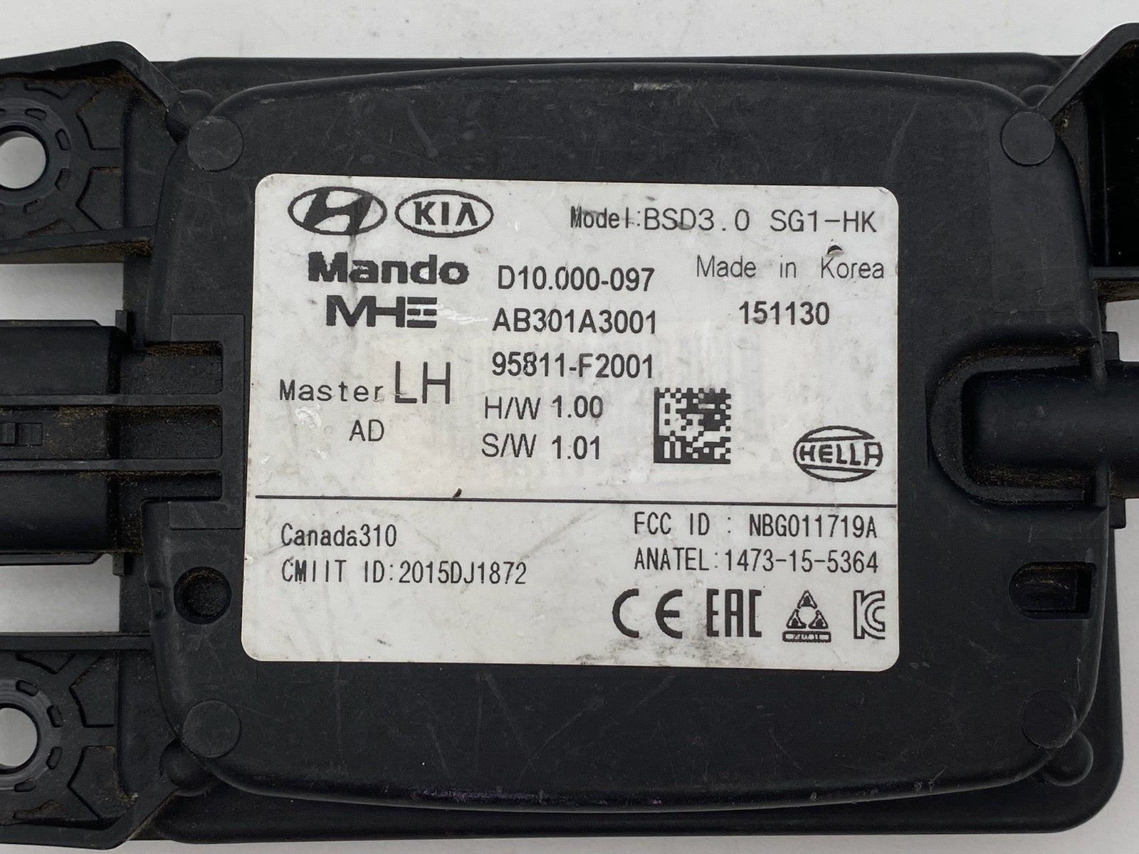 2017-2018 Hyundai Elantra Left Blind Spot Radar Sensor Module  95811-F2001 OEM