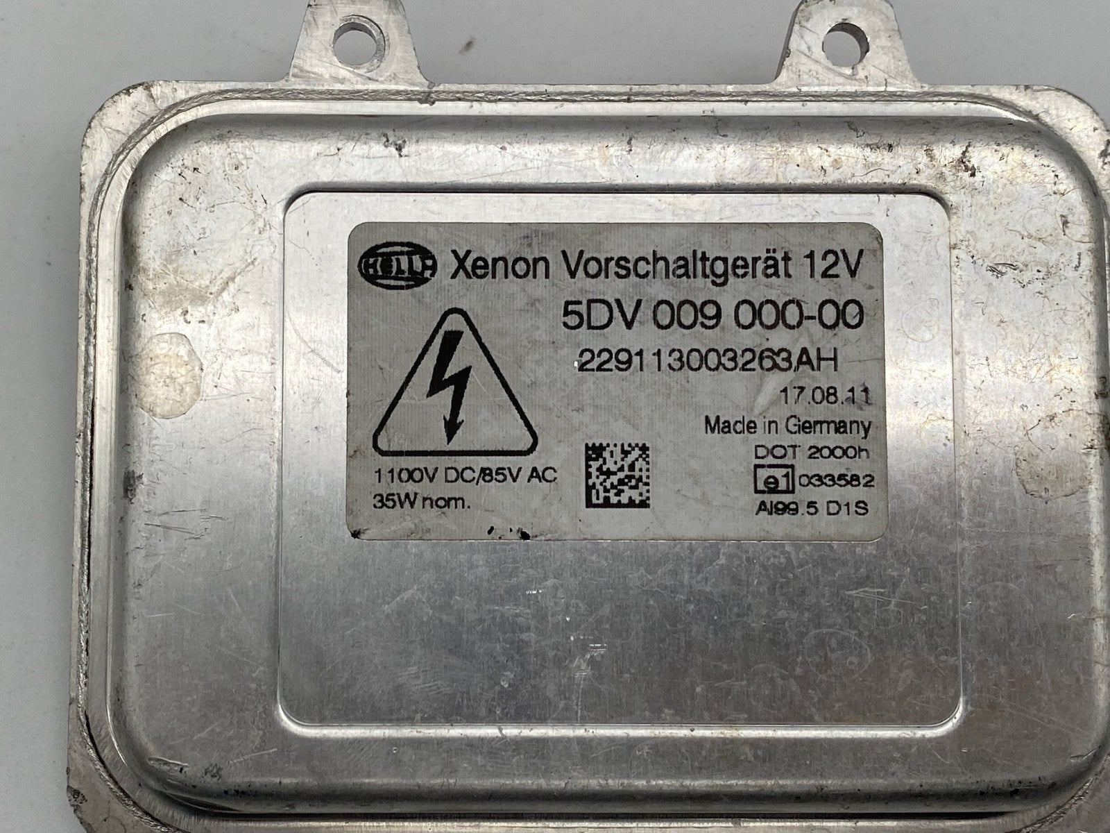 2005-2008 BMW 740i 750i 760i Xenon HID Headlight Ballast 63126937223 5DV 009 000