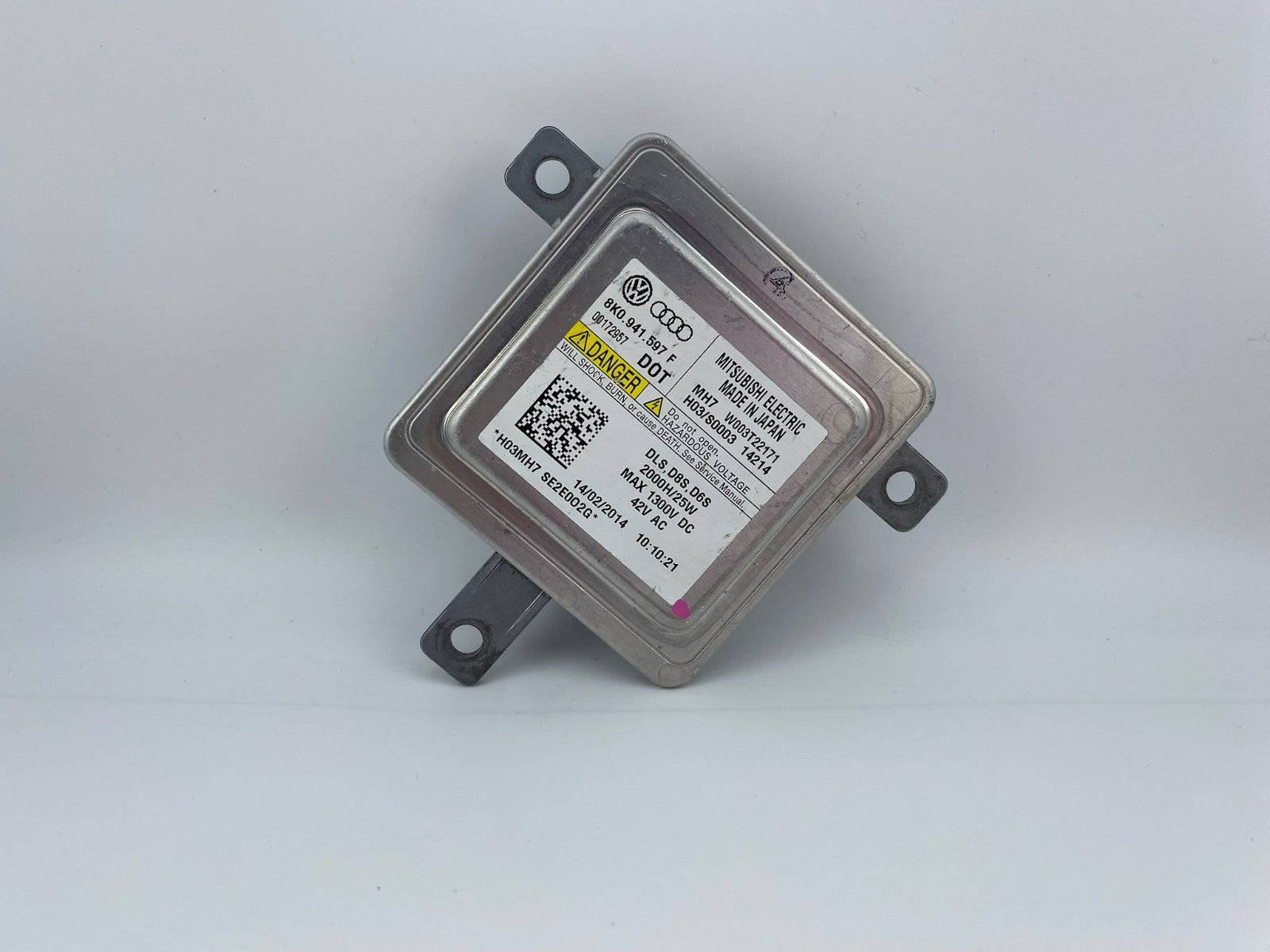 2012-2019 Volkswagen Beetle Xenon Headlight Ballast Control Module 8K0 941 597 F