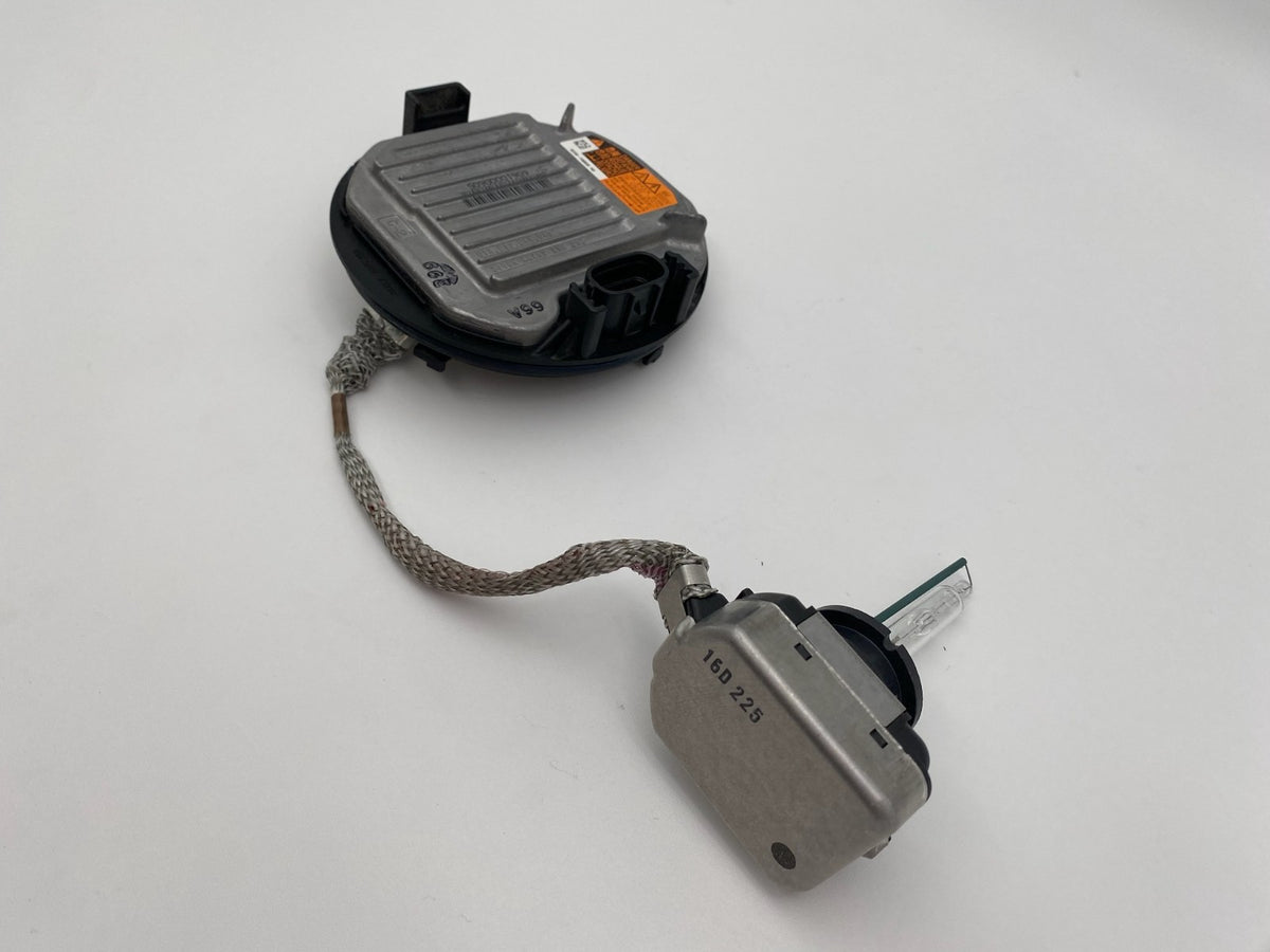 2015 2016 2017 Subaru Outback Xenon HID Headlight Ballast Igniter Control Module