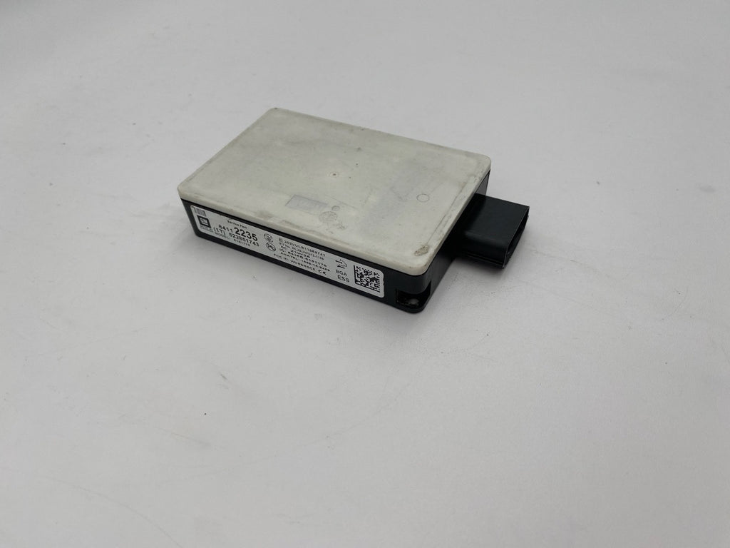 2015 2016 2017 2018 Cadillac Escalade ESV Rear Blind Spot Radar Module 84112235