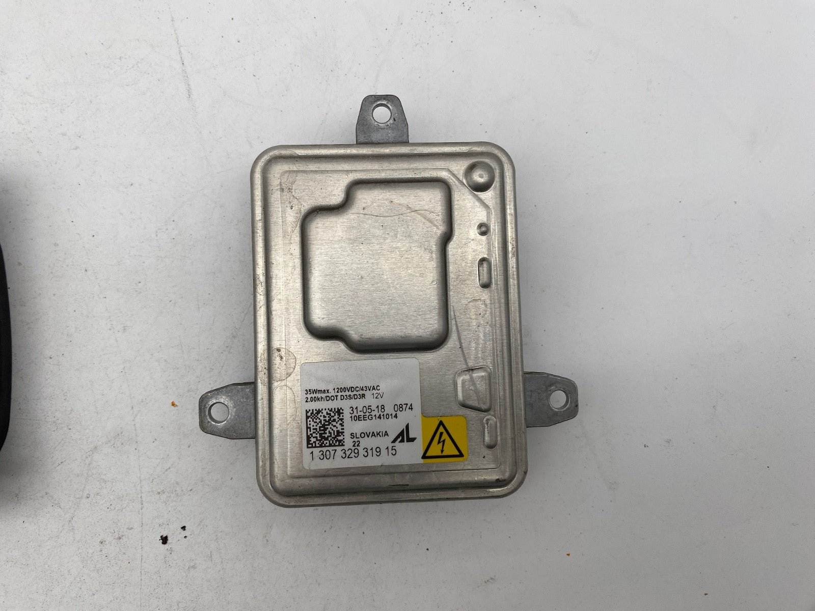 2013-19 CADILLAC ATS OEM XENON HID HEADLIGHT DAYTIME & BALLAST CONTROL MODULE
