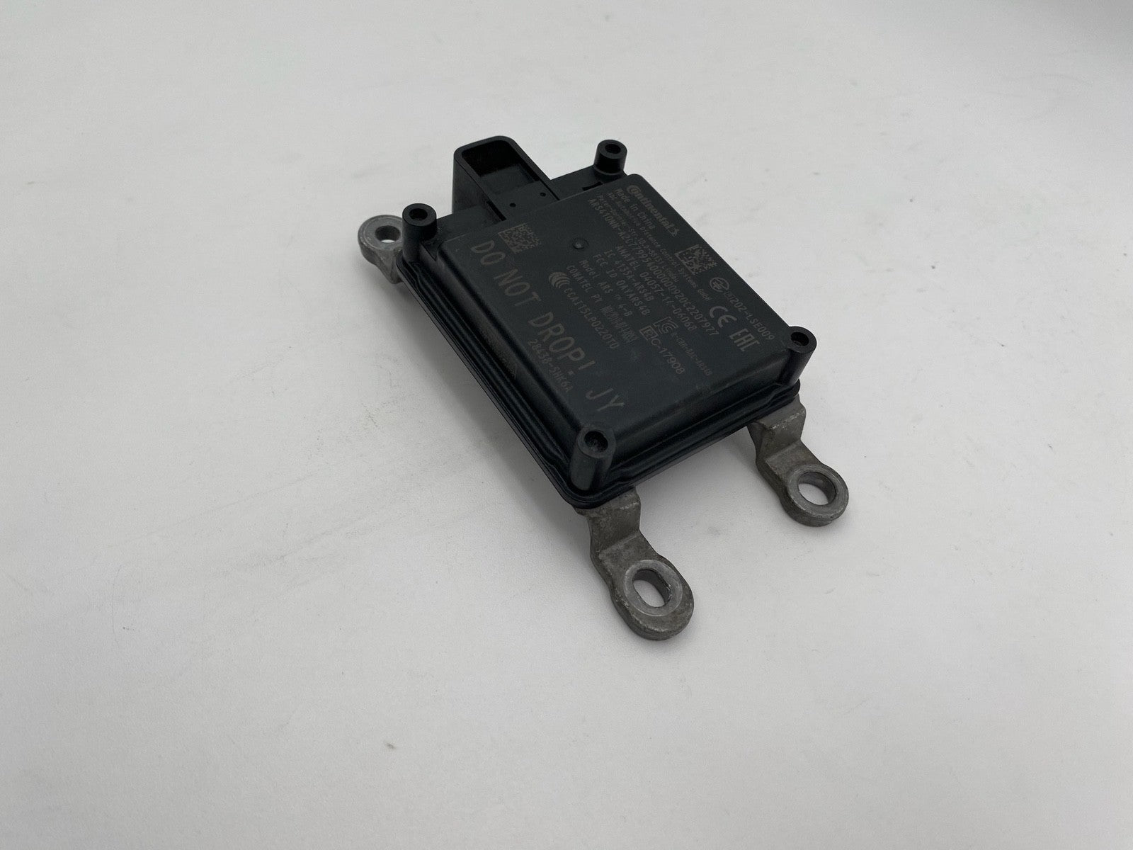 2017-2024 NISSAN ALTIMA ROGUE FRONT CRUISE DISTANCE RADAR SENSOR 28438-5HK6A OEM
