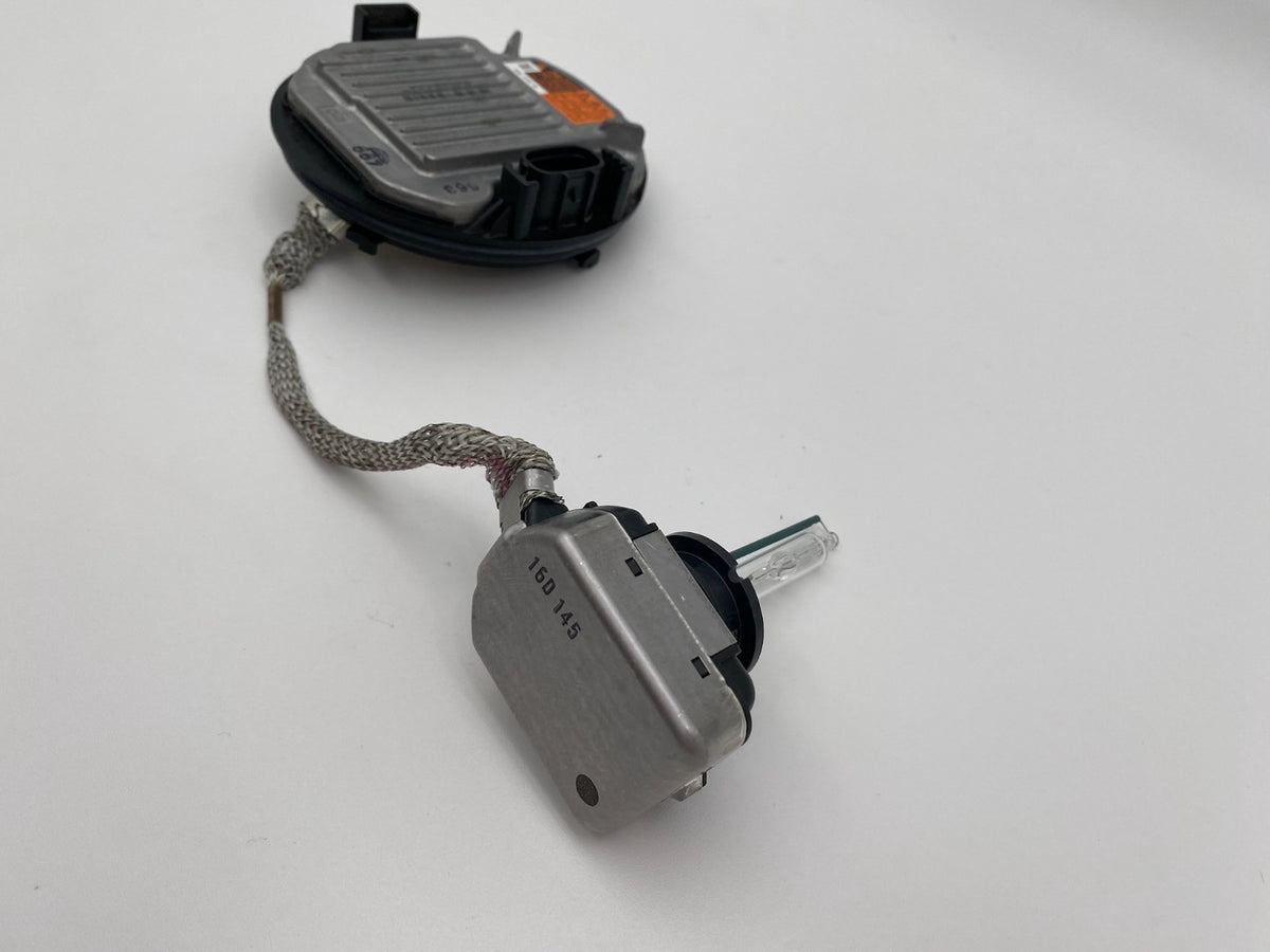 2015 2016 2017 Subaru Outback Xenon HID Headlight Ballast Igniter Control Module