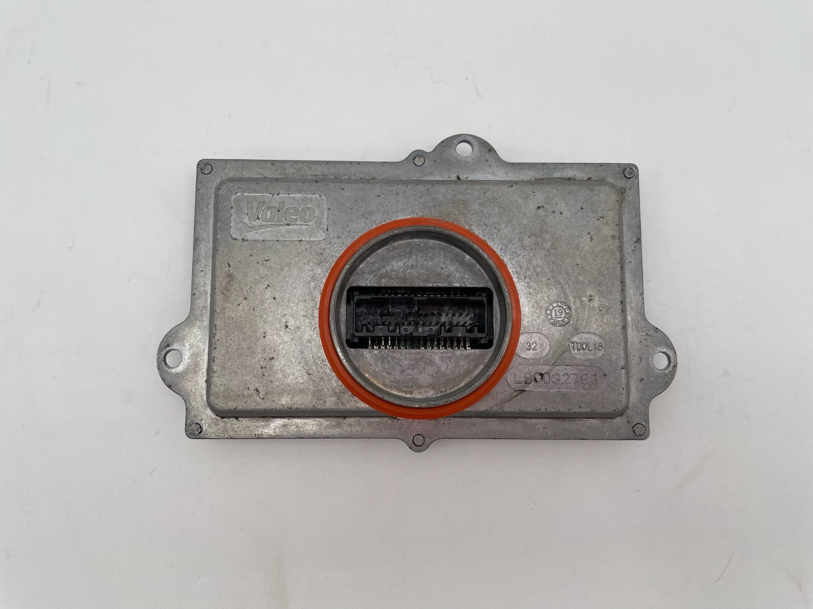 2015-2020 Cadillac Escalade Left LED Headlight Control Ballast Module 90181417