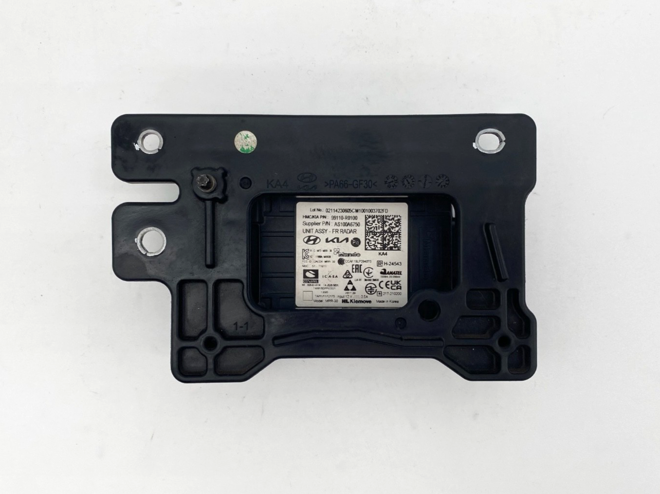 2022 2023 2024 Kia Carnival OEM Front Distance Cruise Control Sensor 99110-R0100