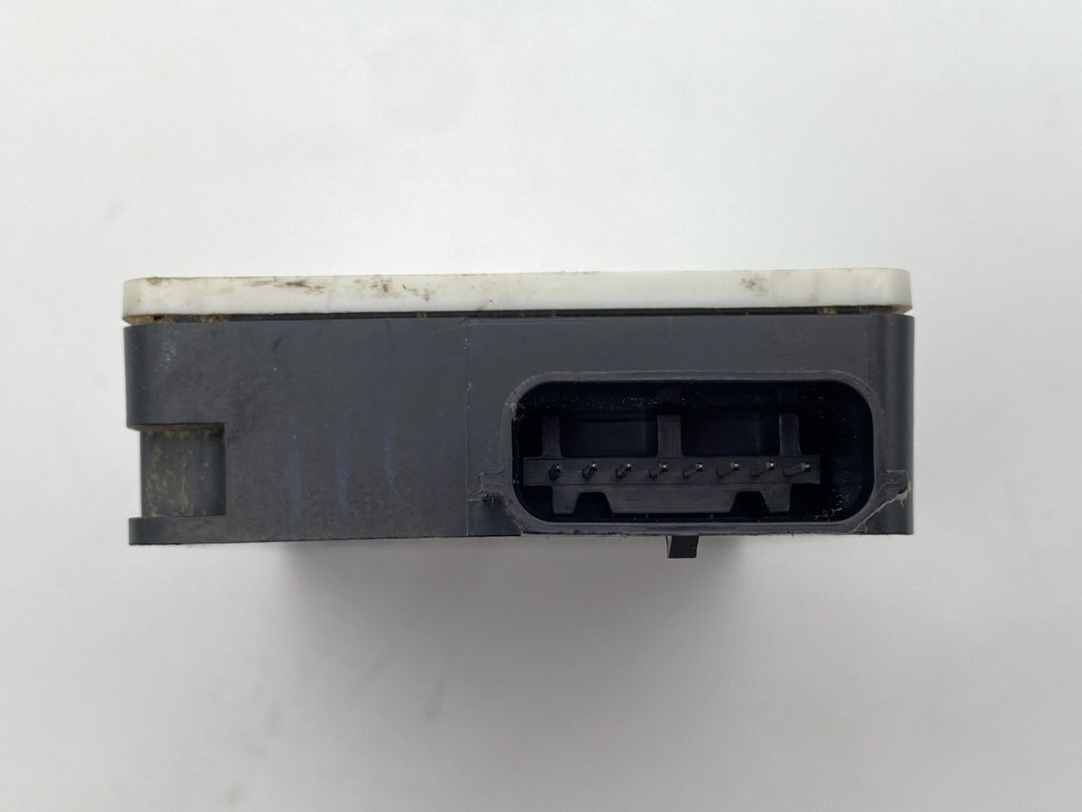 2015 2016 2017 2018 Cadillac Escalade ESV Rear Blind Spot Radar Module 84112235