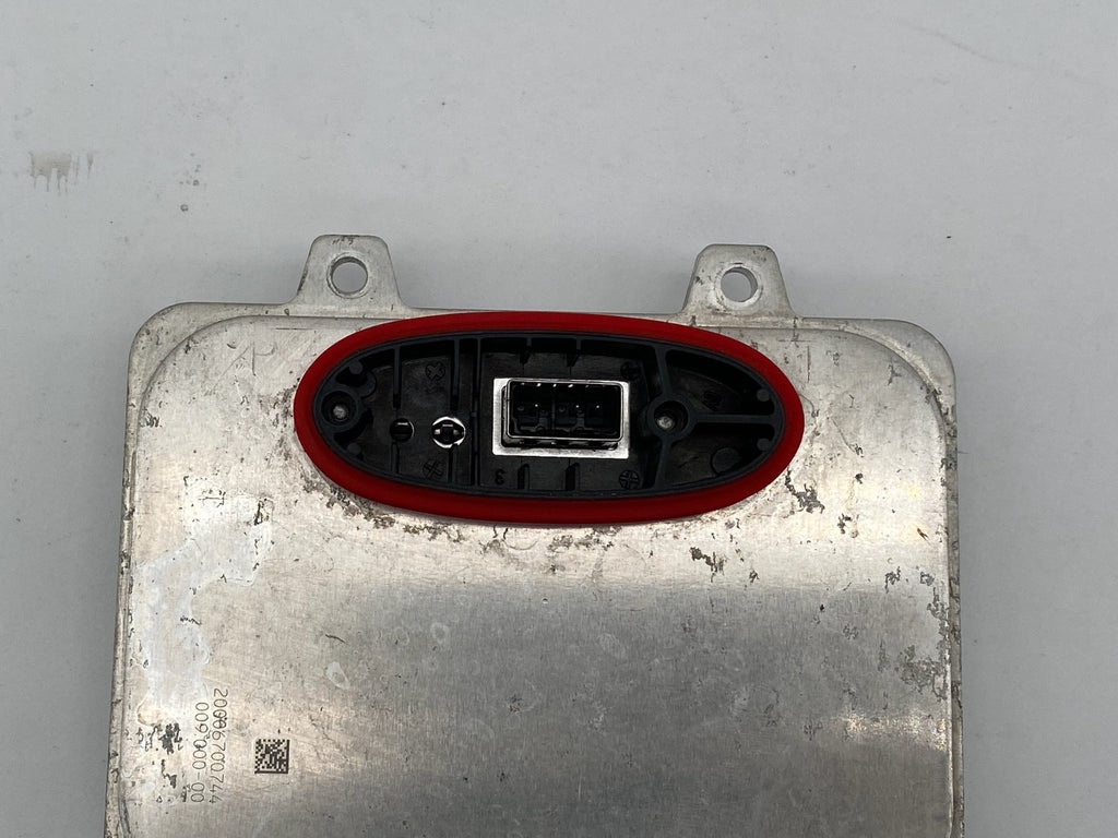 2005-2008 BMW 740i 750i 760i Xenon HID Headlight Ballast 63126937223 5DV 009 000