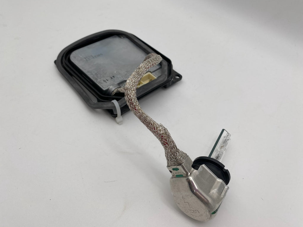 2006-2011 Lexus LS460 LS460L HID Headlight Ballast Control Module 85967-52020
