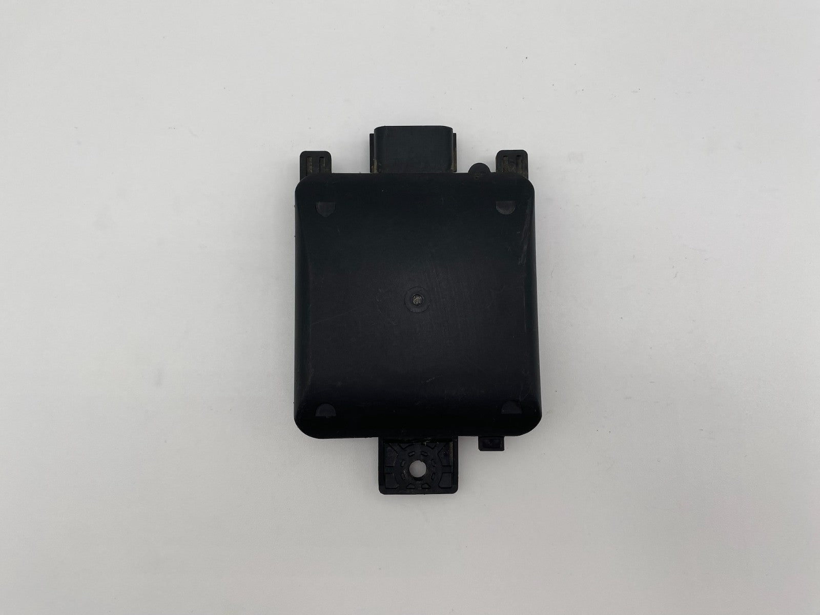 2017-2020 Chevy Tahoe Yukon Rear RH Right Blind Spot Radar Sensor OEM 84511578