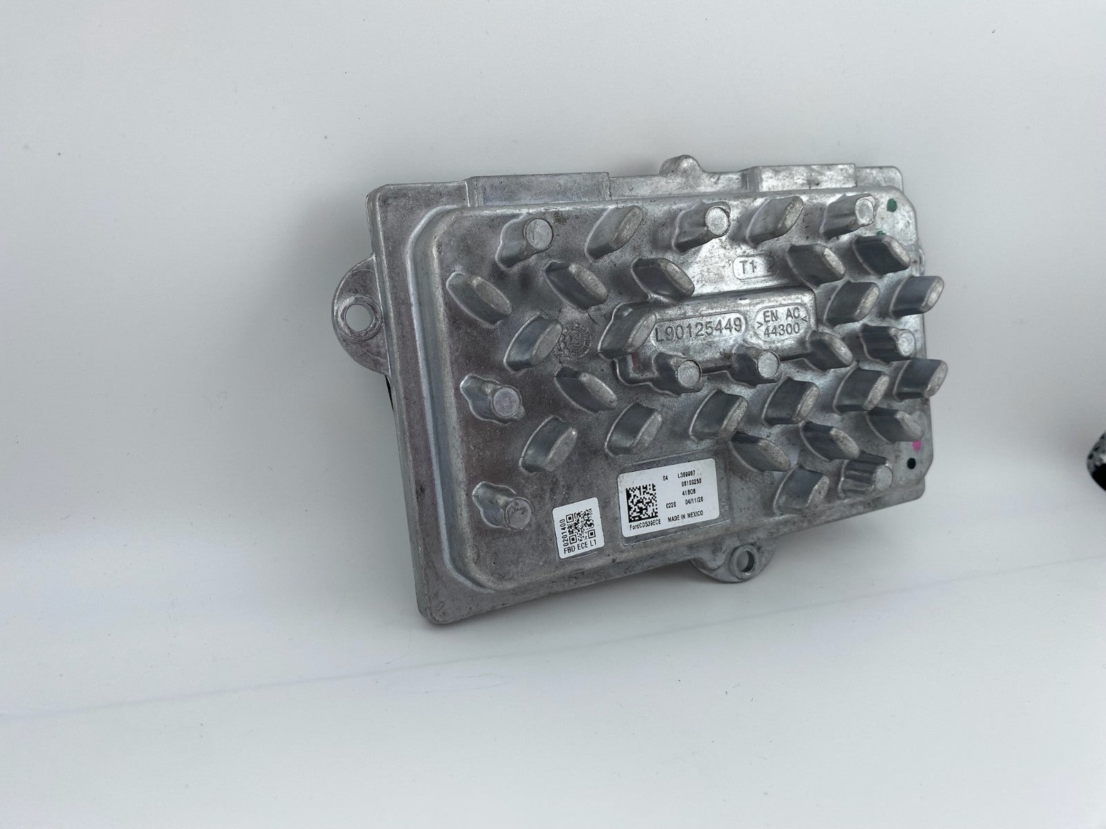 2019 2020 2021 2022 Ford Edge LED Headlight Ballast Control Module OEM L90125449