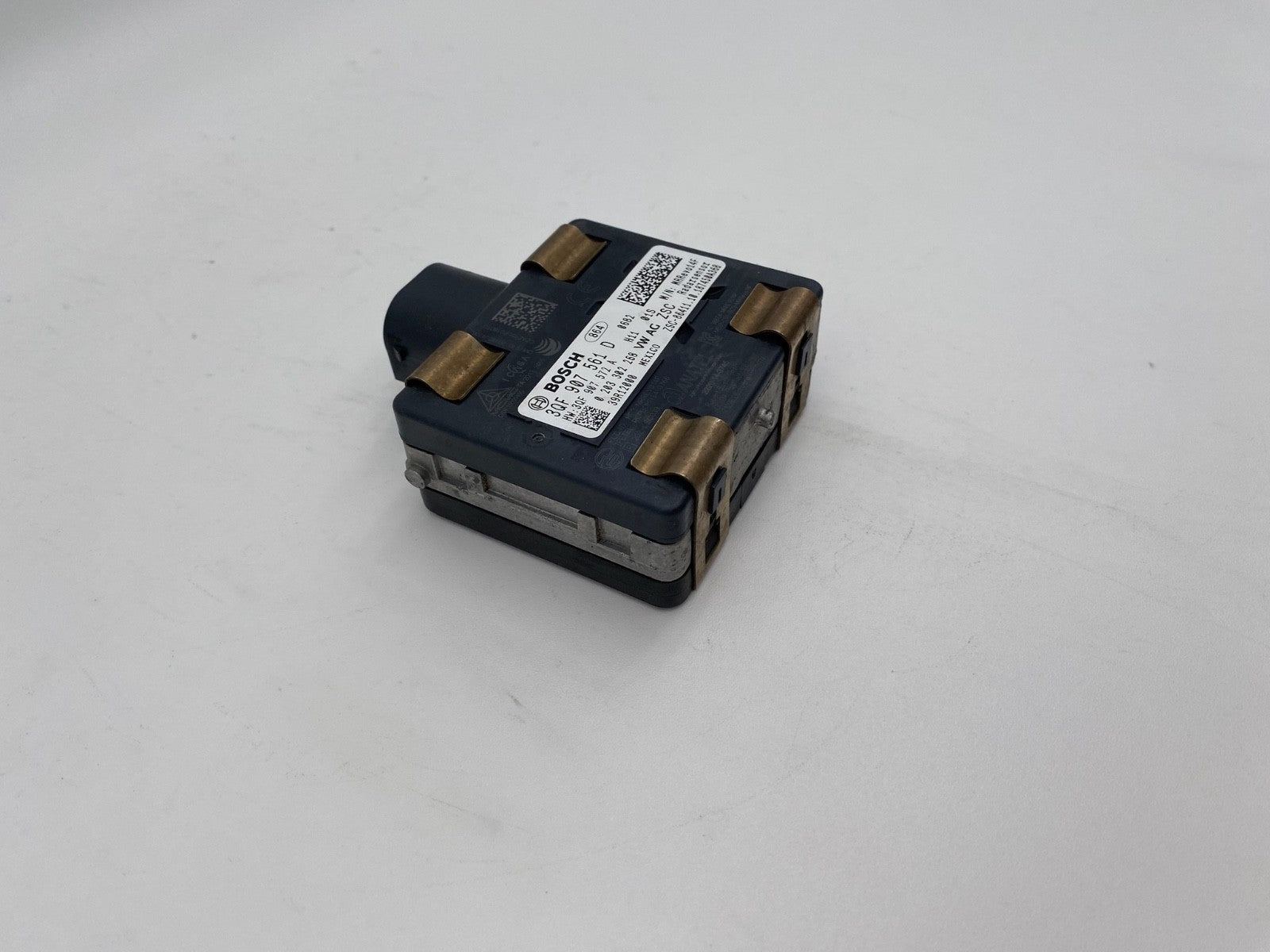 2018-2020 VOLKSWAGEN ATLAS ADAPTIVE CRUISE RADAR CONTROL MODULE 3QF 907 561 D