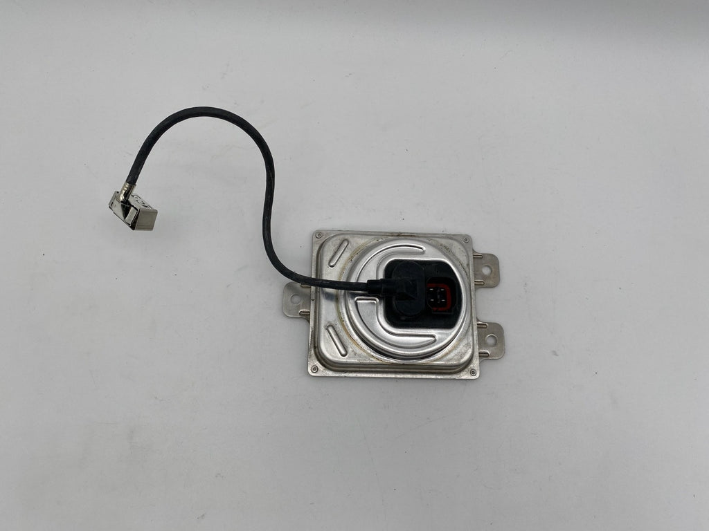 2015-2020 Dodge Challenger Headlight Xenon HID Ballast & Wire OEM CHVA1DR20173