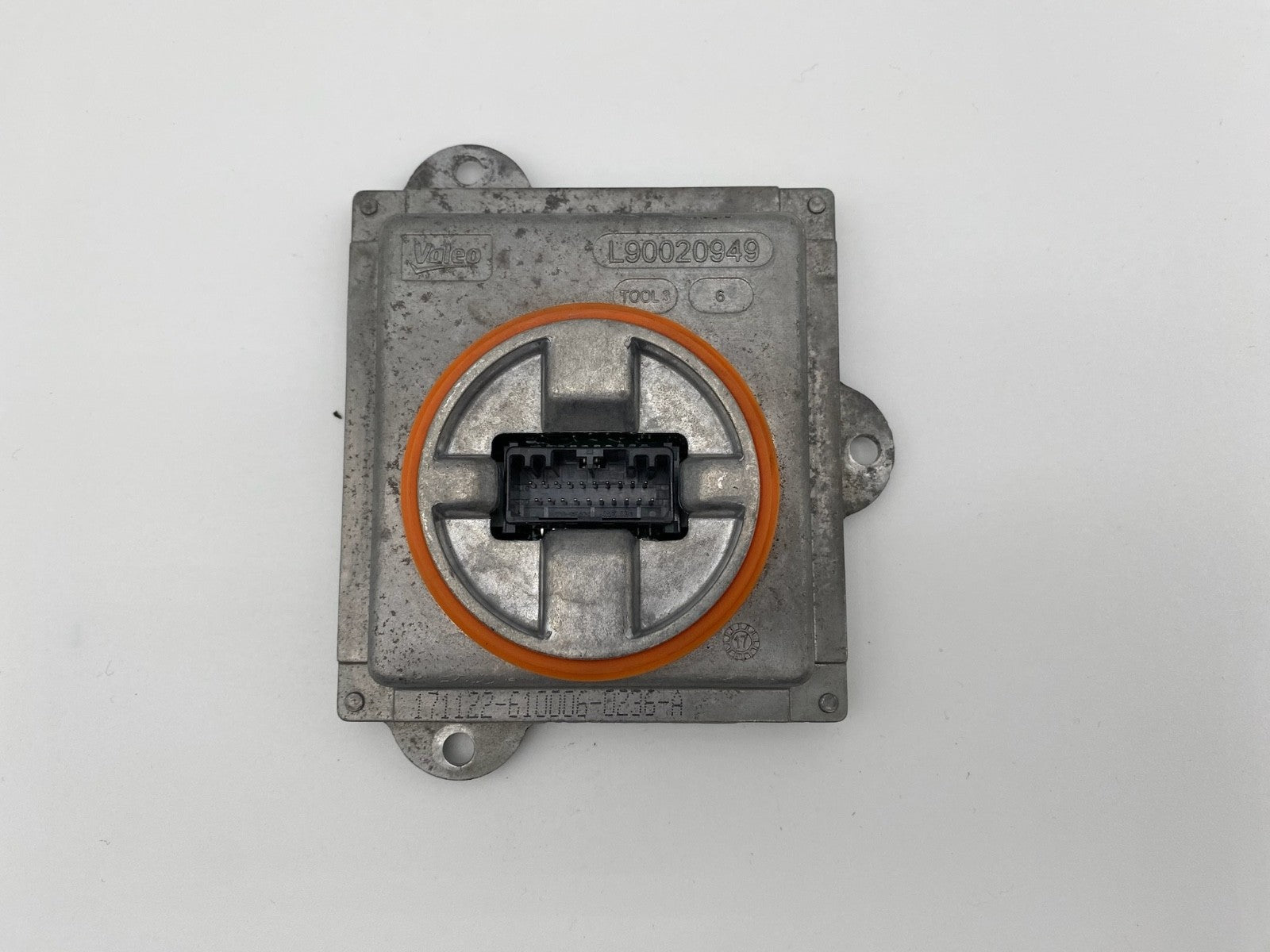 2017 2018 2019 2020 Ford Fusion Escape LED Headlight Module Ballast L90021969