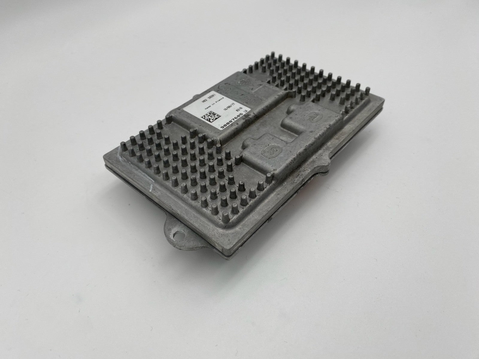 2017 2018 2019 Ford Fusion LED Headlight Ballast Control Module Unit 90087685