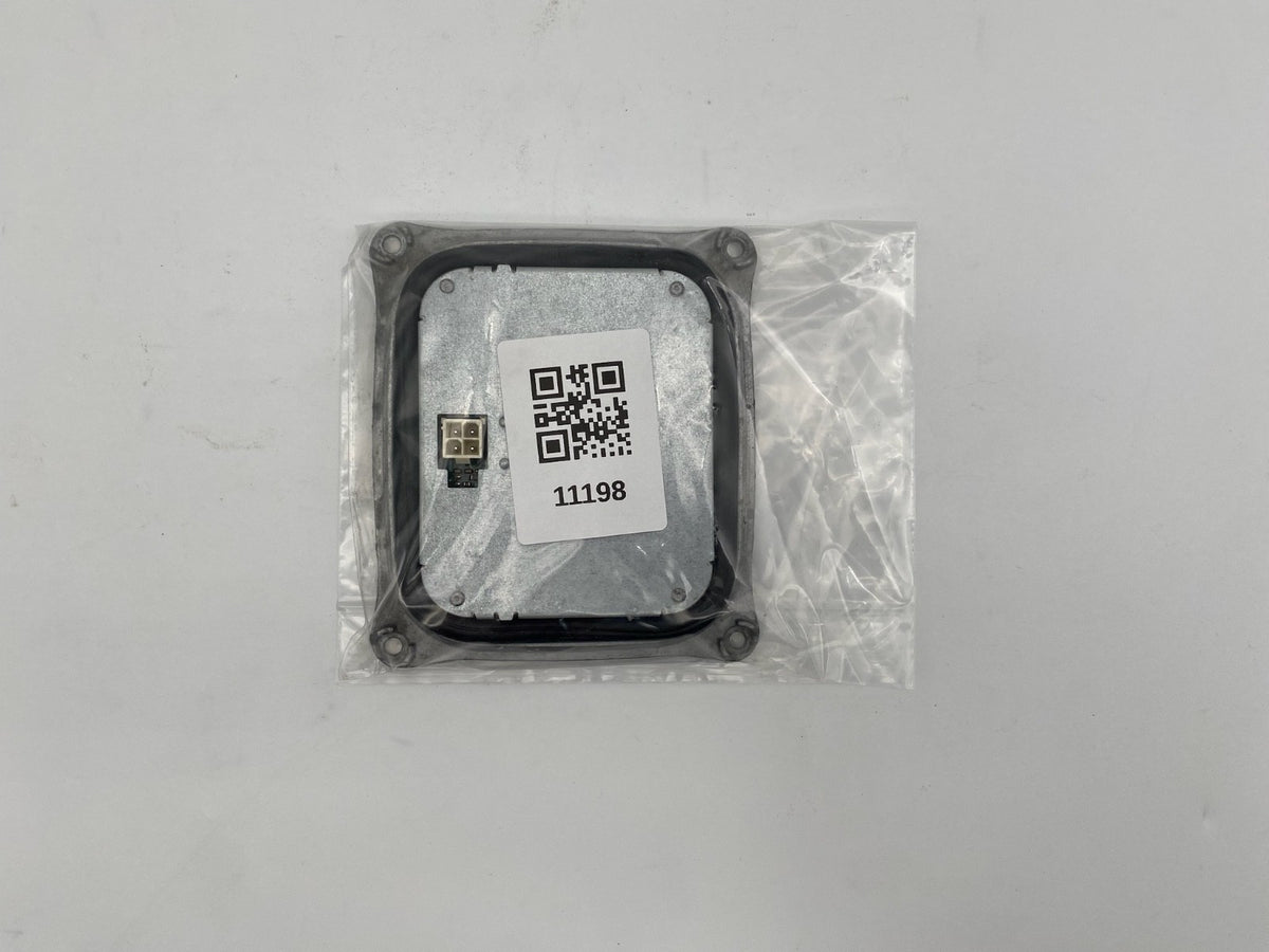 2009-2012 Audi A4 S4 B8 Headlight LED DRL Control Module Ballast 8K0 907 472 A