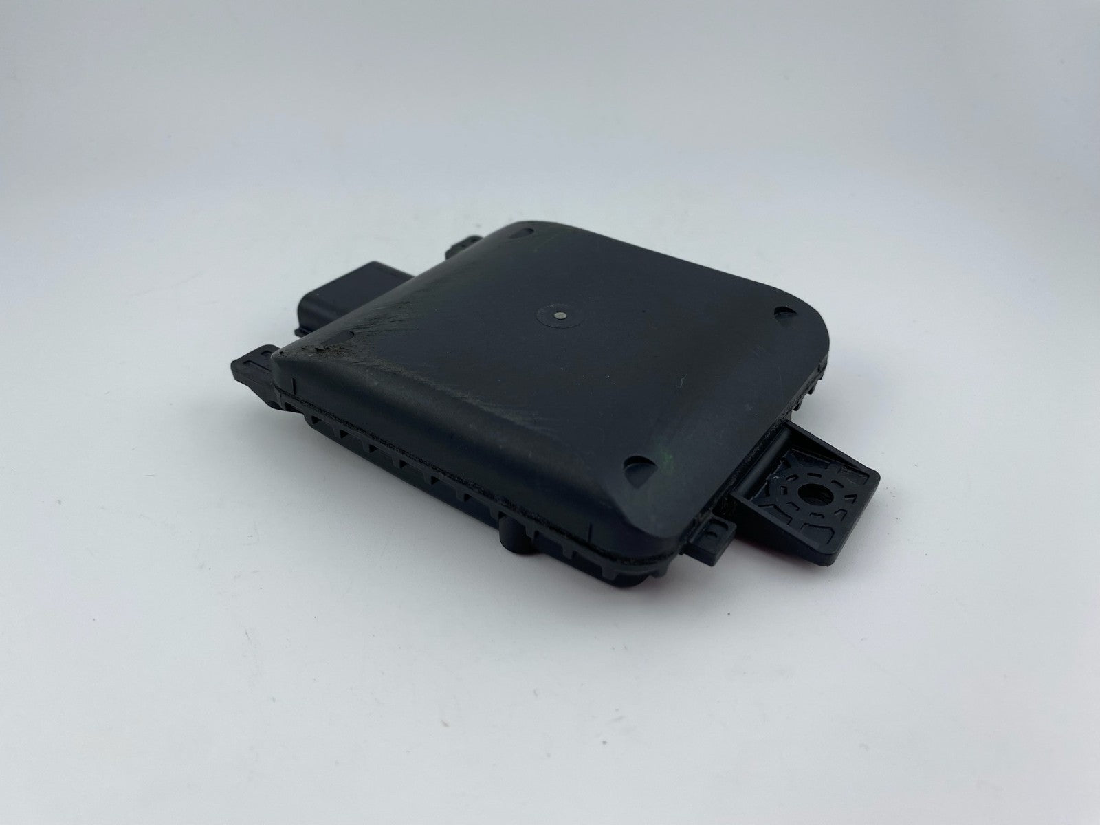 2021-2023 GMC Yukon/Yukon XL Rear LH Side Detection Control Module OEM 84867903