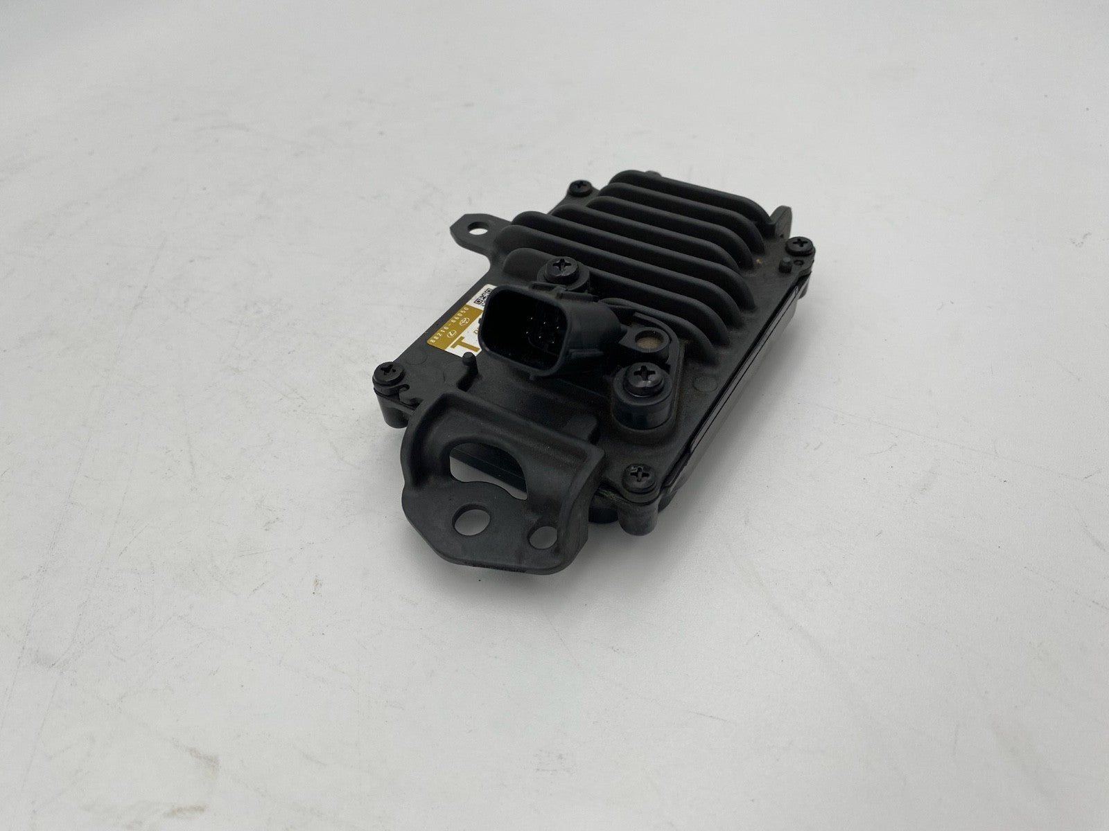2019 2020 2021 TOYOTA RAV4 ES350 CRUISE CONTROL DISTANCE SENSOR OEM 88210-06050