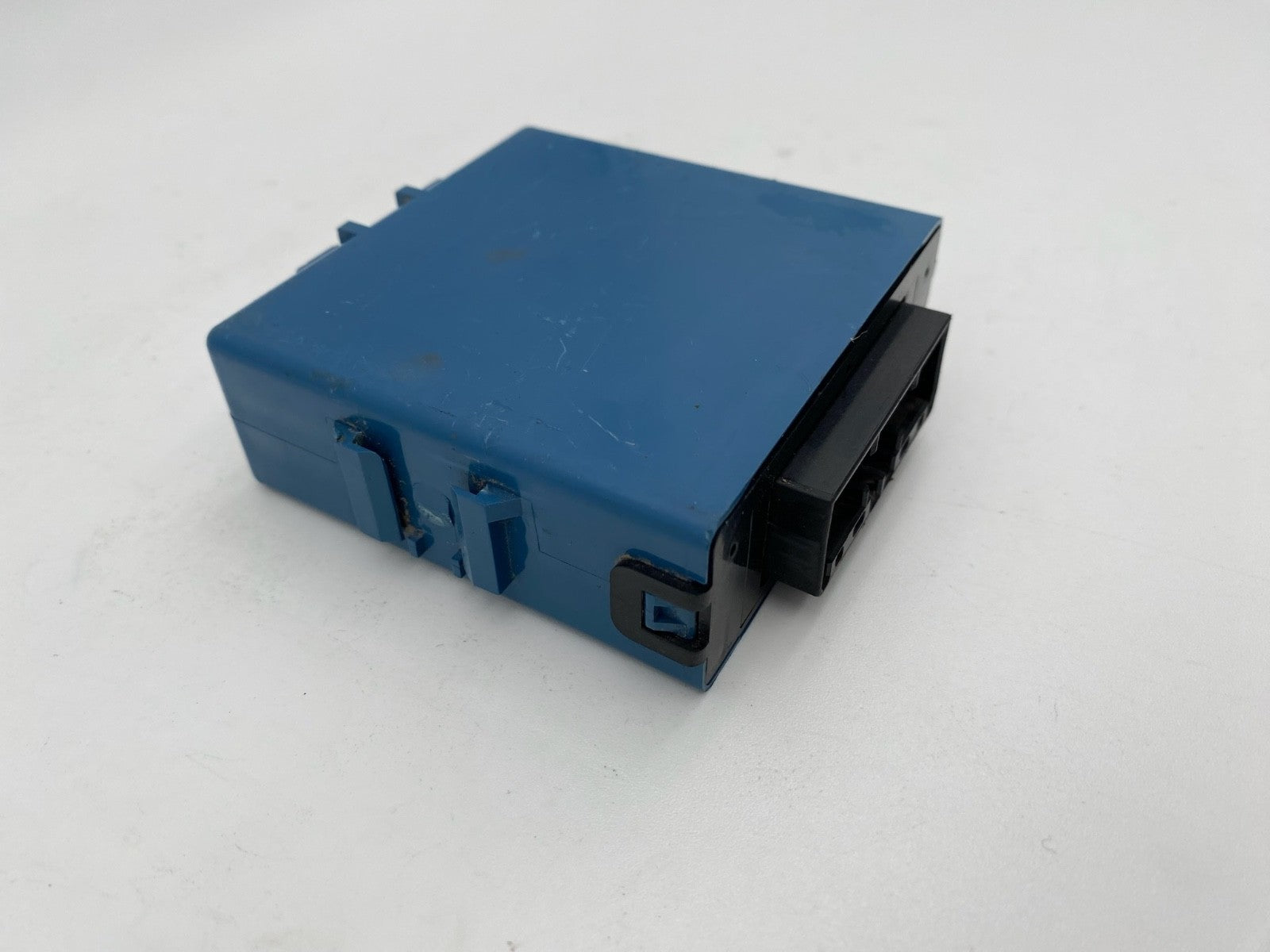 2001-2005 Lexus LS430 Headlight Lamp Leveling Controller Module OEM 89960-50050